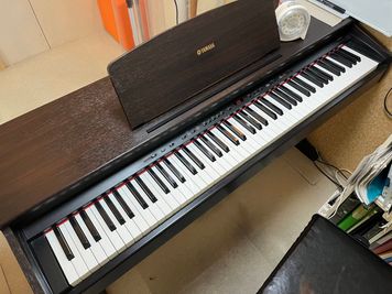 電子ピアノも自由にご利用ください♪ - ジャパンO・N・Oミュージックアカデミーの設備の写真