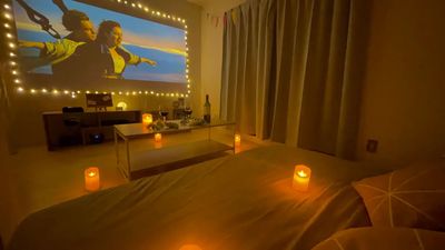 ✨リニューアル記念✨100㌅プロジェクター🎬安心の毎回清掃🧹デート💑推し会・誕生日会🎉撮影会📸🃏人気ゲーム機🎮 - RICORDO ～天満～