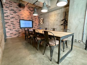 【ご紹介：同フロア内にある「8C」会議室】 - TIME SHARING 田町赤羽橋 8Bの室内の写真