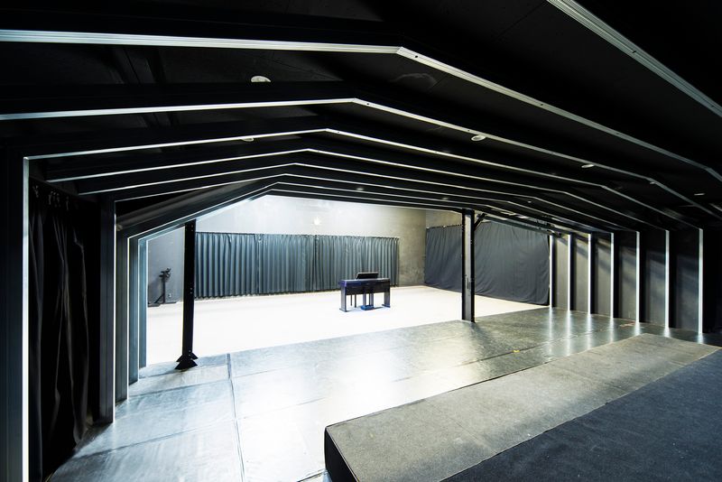 ダンス・演劇スタジオ - 劇団MMCスタジオ