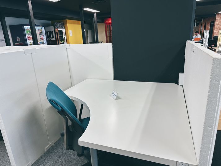 【101】作業が捗る広々レンタルデスク！ - 【マイカフェ】名古屋最大級コワーキングスペース