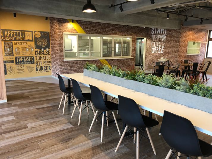 菊名ガーデンヒルズB棟1階ラウンジスペース - 菊名ガーデンヒルズ1階B棟