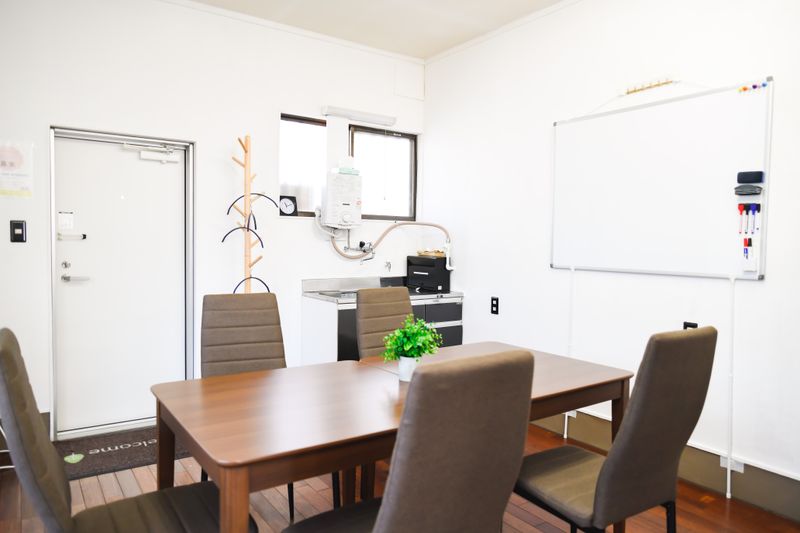 大和駅3分　レンタルサロンLiLi大和（会議室利用） - レンタルサロンLiLi 大和