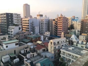 新宿撮影スタジオサロンガイヤール 9階屋上撮影スペース の室内の写真