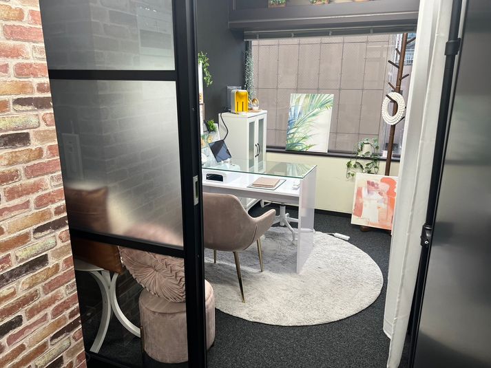 レンタルサロン.B1 - ベンチャーデスク銀座6