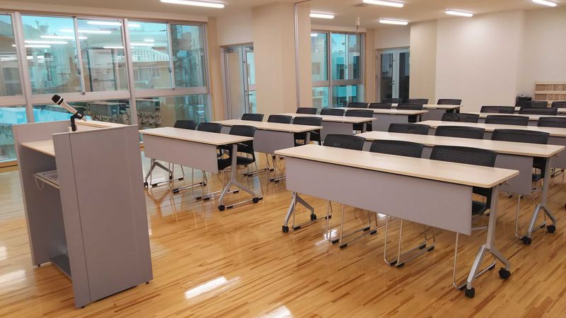 多目的ホール　2室利用　時間貸し - キスミットドア　開南オフィス