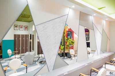 併設する美容室「Amas」です。湘南で4年連続MVPを獲得した美容室エシェルの新店舗です。 - GalleryAmas（ギャラリーアマス） 芸術家御用達ギャラリースペース♪作品を展示する個展やPOPUPにのその他の写真