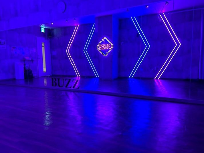 Ast - 梅田 レンタルスタジオ　STUDIO BUZZ