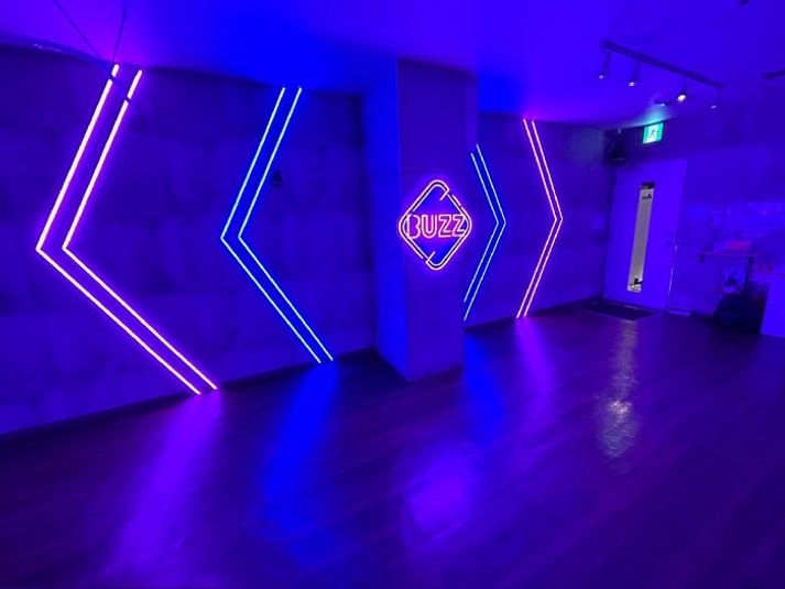 Ast - 梅田 レンタルスタジオ　STUDIO BUZZ