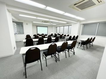 【33名着席可能です】 - 【閉店】TIME SHARING 代々木 新宿明治通りビル 【閉店】5Fの室内の写真
