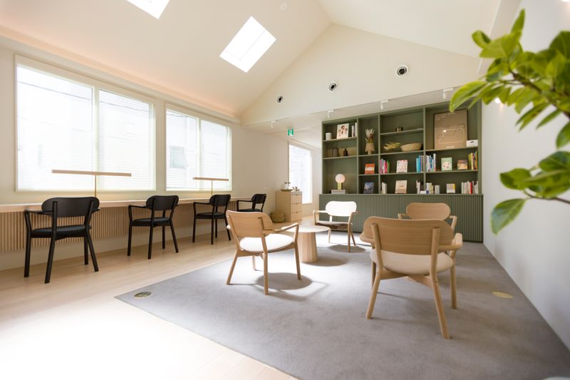 KALM / 2F Space - KALM