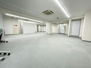 【最大40名収容可能です】 - 【閉店】TIME SHARING 代々木 新宿明治通りビル 【閉店】3Fの室内の写真