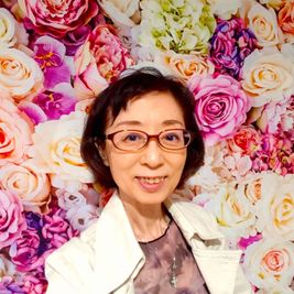 お花の背景布もございます。
SNSに映える写真を。 - 原宿ミラクルSTUDIOの室内の写真