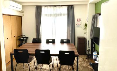 自然光は十分です。 - LITERA会議室浦和 「LITERA会議室 浦和」貸し会議室の室内の写真