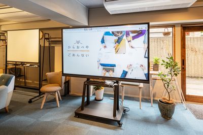 BIGPAD完備（有料：3000円/時間）360度カメラもついてます - ひらおべや ひらおべや【117】コワーキング/シェアオフィス/貸し会議室の設備の写真