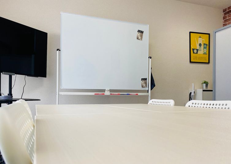 相模大野駅至近！雨の日も大丈夫！貸会議室ワイズファクトリー - ワイズファクトリー相模大野