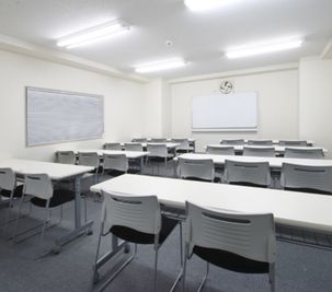 室内写真 - 貸会議室ルームス水道橋店 【ROOMs水道橋店 第6会議室】水道橋駅 西口改札徒歩2分の室内の写真