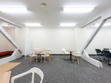 エコファニの貸会議室 by 三菱地所  4月4日オープン！ エコファニ貸会議室by三菱地所　Room「2B」最大30名収容の室内の写真