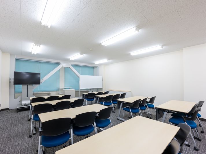 エコファニ貸会議室by三菱地所　Room「2C」最大42名収容 - エコファニの貸会議室 by 三菱地所  4月4日オープン！