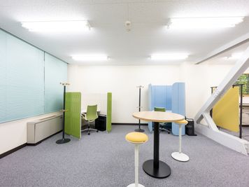 エコファニの貸会議室 by 三菱地所  4月4日オープン！ エコファニのワークスペース by三菱地所 2F 個人ブース②の室内の写真
