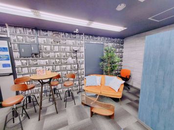 《VILLENTBiz神戸元町》 《24名 キッチン付会議室》最大39名 /レイアウト自由の室内の写真
