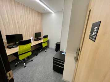 【完全個室なので周りを気にせず作業に集中できます】 - 【閉店】テレワークブース御徒町 天美ビル 【閉店】ブース25の室内の写真