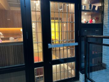 minoriba_今泉一丁目店 レンタルサロンの入口の写真