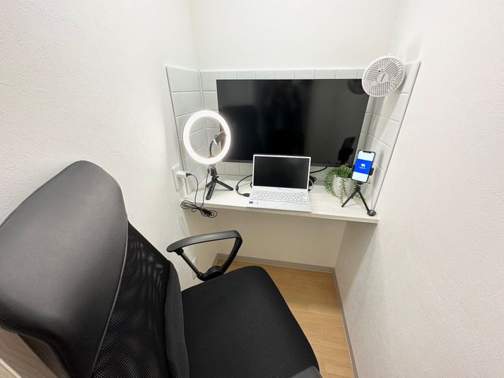 【フォーカスオン高槻駅前④号室】高槻駅徒歩1分/完全個室 - フォーカスオン高槻駅前店〈完全個室多目的ボックス〉