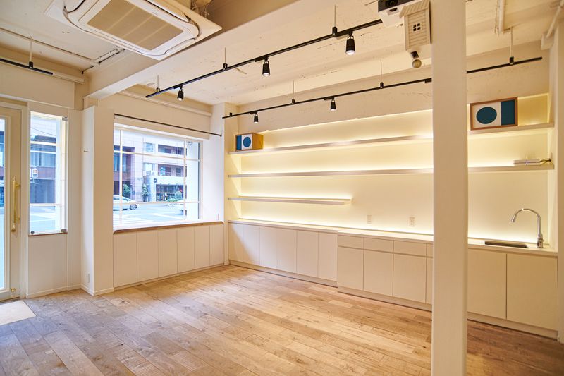 恵比寿の駒沢通りに面した路面店 ポップアップストアや展示会に - @PLACE (アットプレイス)