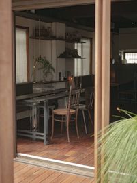 テラスから見たliving studio - アトリエ阿佐ヶ谷 アトリエ阿佐ヶ谷"Atelier Asagaya" 撮影スタジオの室内の写真