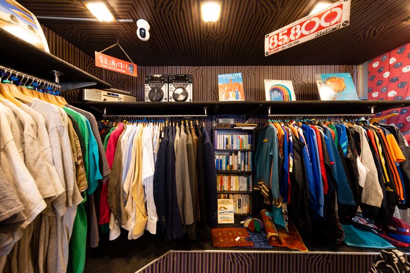 撮影スタジオ - 古着屋ジャンボデンキ