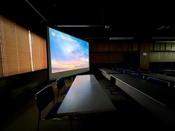 京都会議室 四条烏丸貸会議室京都高辻ビル 会議室の設備の写真