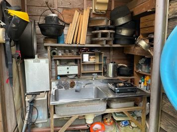 簡易キッチン - 楽創倶楽部 築100年余の古民家の屋外スペースの室内の写真