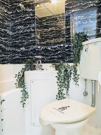 トイレ内 - HARAPEKO GYM 五反田店 レンタルジムの室内の写真