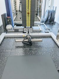 ケーブルロウが可能 - HARAPEKO GYM 五反田店の設備の写真