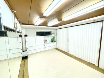 STUDIO A1-04（レンタルスタジオ） ダンススタジオの室内の写真