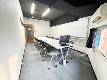 【対面で着席できるので、会議や打ち合わせにオススメです】 - TIME SHARING 赤羽 IMBオフィス 【閉店】501の室内の写真