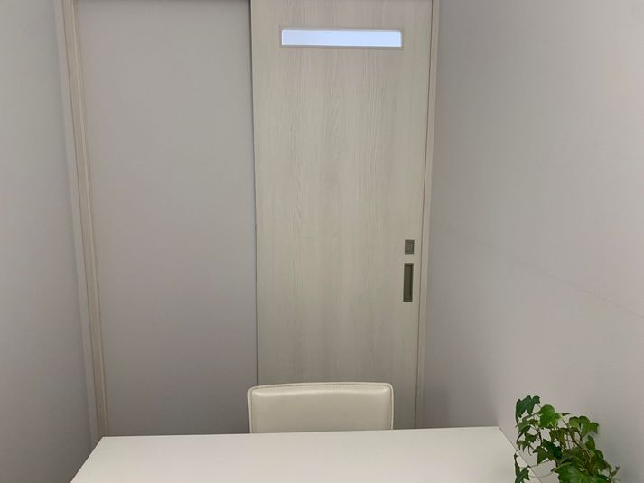 ホワイトニング明石の鍵付き個室 - セルフホワイトニング専門店ホワイトニング明石