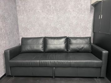 ゴテッツ シュミレーションゴルフの室内の写真