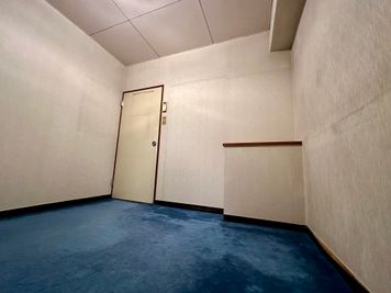 ねこパンLab 元占いroomの怪しい小部屋の室内の写真