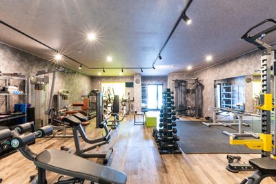 スペース写真（多方面角度） - 権現ビル（ARUKAビル） Private Gym 健（プライベートジムケン）の室内の写真