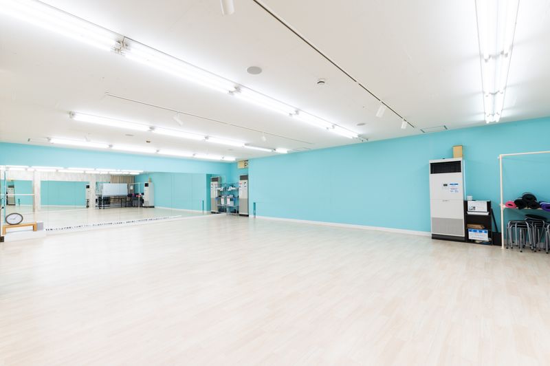 すたじお空（スタジオクウ） - 権現ビル（ARUKAビル）