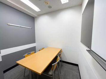 ワンコイン会議室有楽町 ワンコイン会議室有楽町room㉓の室内の写真