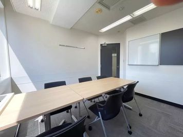 ワンコイン会議室有楽町 ワンコイン会議室有楽町room㉗の室内の写真