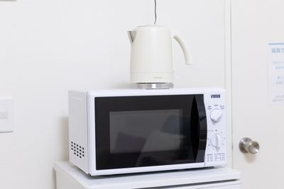 電子レンジ、ケトル - シュシュ天満パーティ🎂女子会💕ママ会✨デート❤️ 💕シュシュ天満✨1~7名様専用誕生日会✨推し活✨ママ会の室内の写真