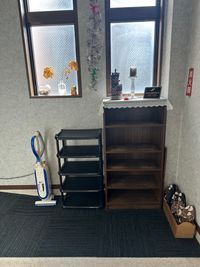 入り口です。ご利用後は掃除機を使ったセルフクリーニングをお願いしております。 - 【犬山遊園 徒歩1分】レンタルスタジオゆき 【📣料金改定】犬山遊園駅1分【ダンスができるレンタルスペース】の設備の写真