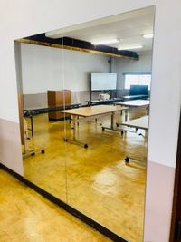 JK Room 曳舟 東向島ビルディング 踊れる🕺セミナールーム 最大50名 椅子40脚 in 曳舟の室内の写真