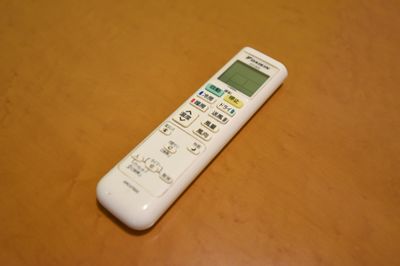 カラオケビッグエコー　西新宿センター店 《9～10名用》会議・打ち合わせ用ワークルーム【サイズL】の室内の写真
