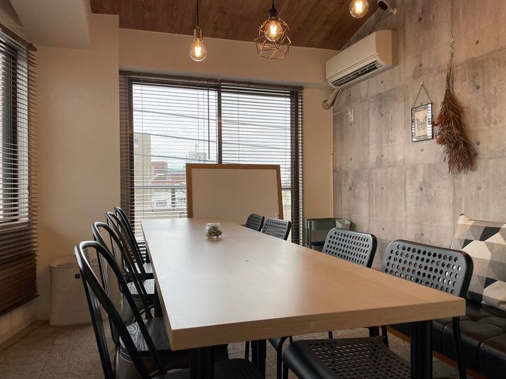 玉川花みず木通のレンタルスペース🍃「としょかんのうら二子玉川」 - レンタルスペース・貸し会議室「としょかんのうら二子玉川」