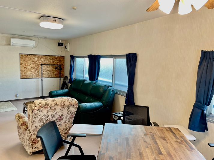 24hOPEN◆ミニシアター/パーティー/ミーティング/楽器演奏 - レンタル秘密基地nau